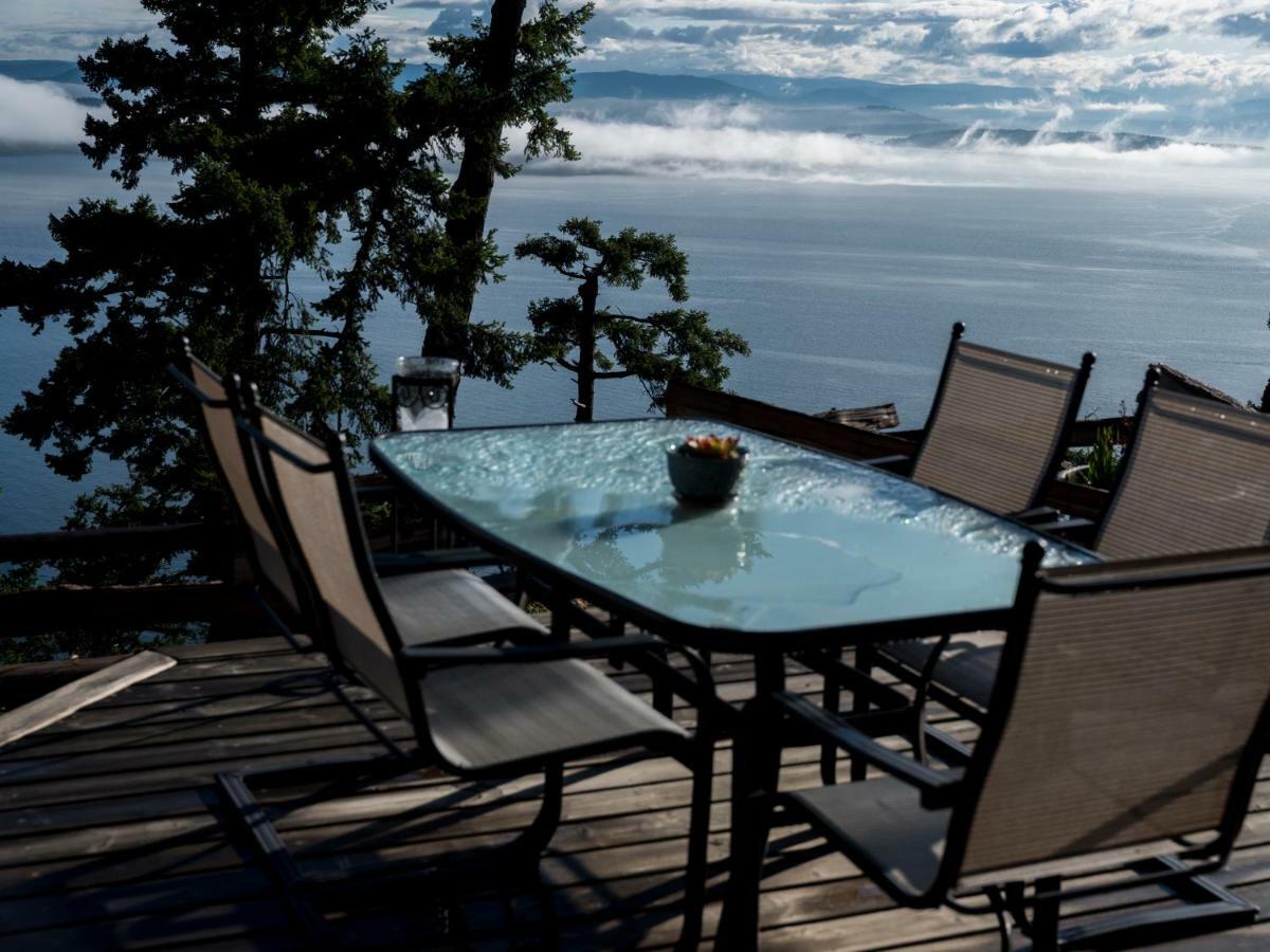 Shangri-La Oceanfront Vacation Home 베드웰 하버 외부 사진
